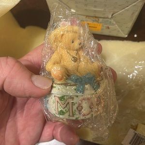 NIB Cherished teddies mom maker of miracles covered box necklace Mother’s Day